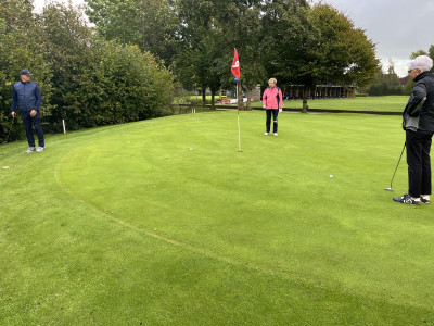Gelukkig geen out off bounce voor Jeroen op hole 9